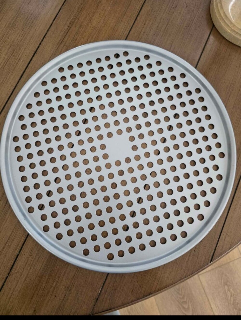 PIZZA PAN with Holes Non Stick ** NEW !! **